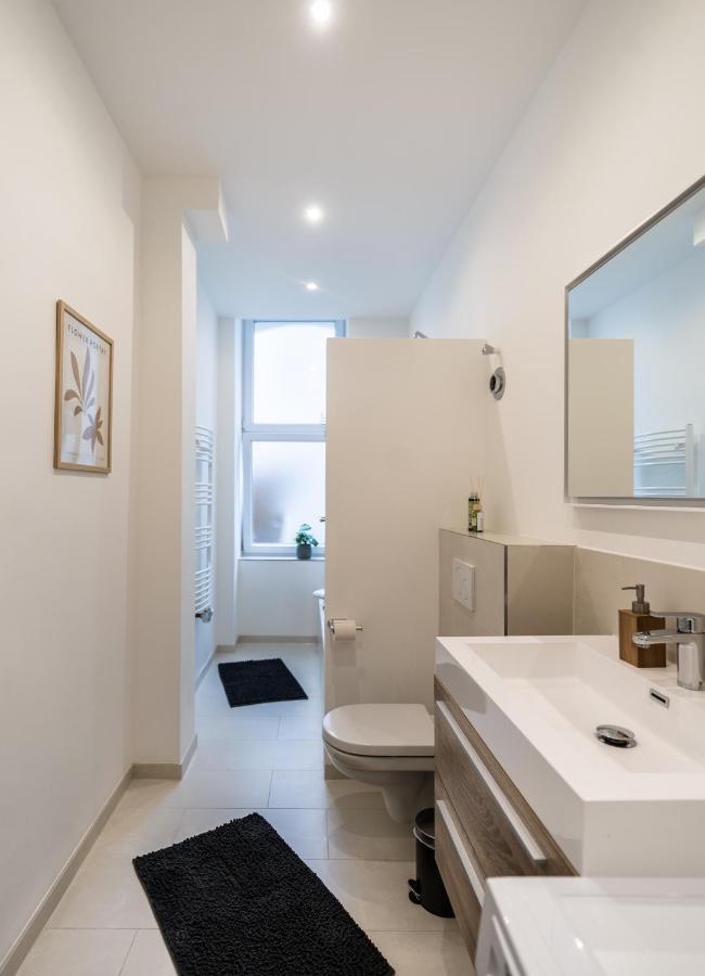 Hochwertige Altbauwohnung Im Modernen Stil In Wiesbaden - Kueche - Terrasse - Wlan - Zentral Esterno foto